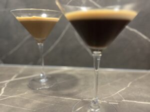 Shakerato und Shakerato con Latte